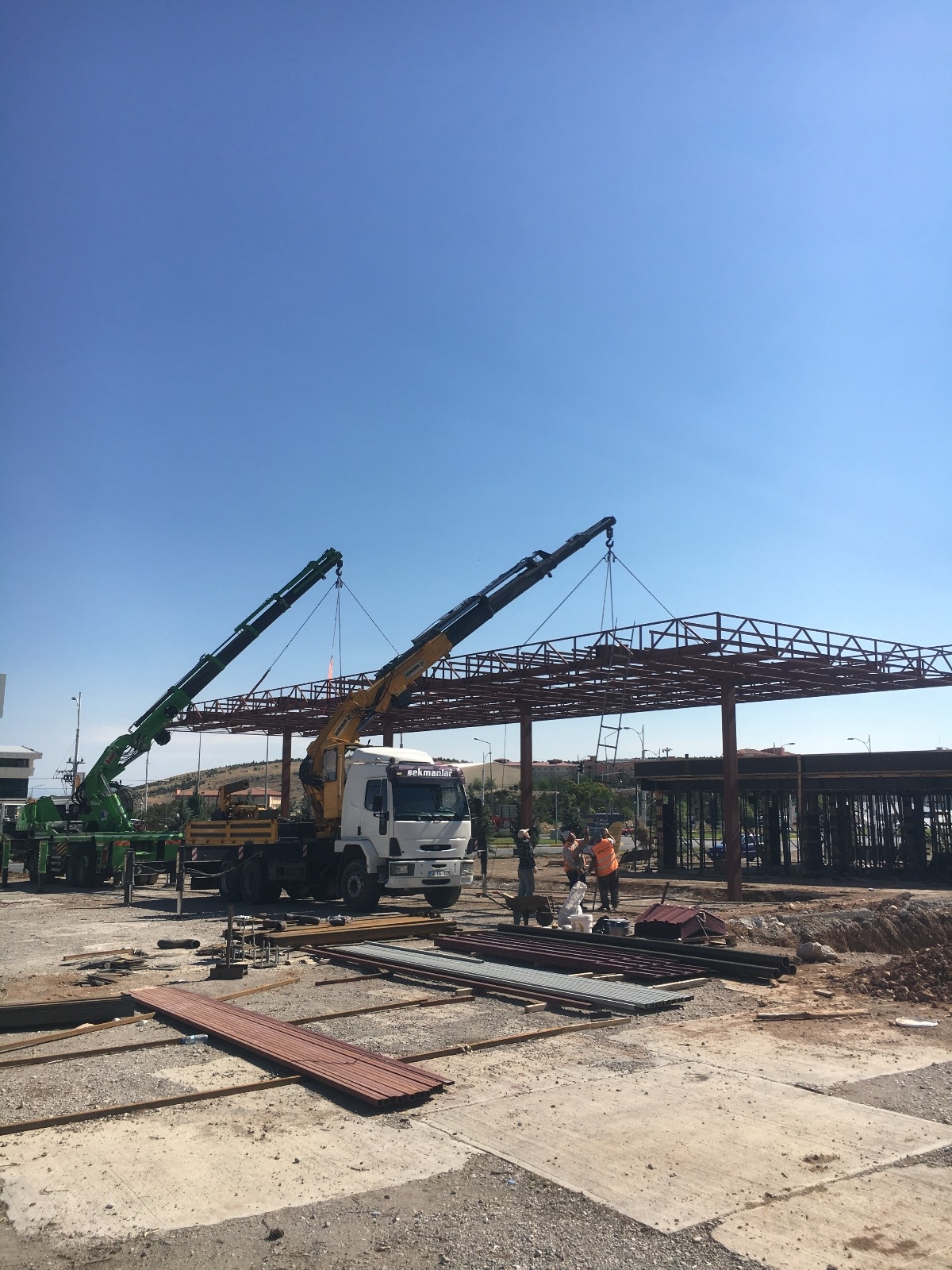 Prefabrik ve Çelik Yapılar İçin Malatya Kiralık Vinç Hizmetleri